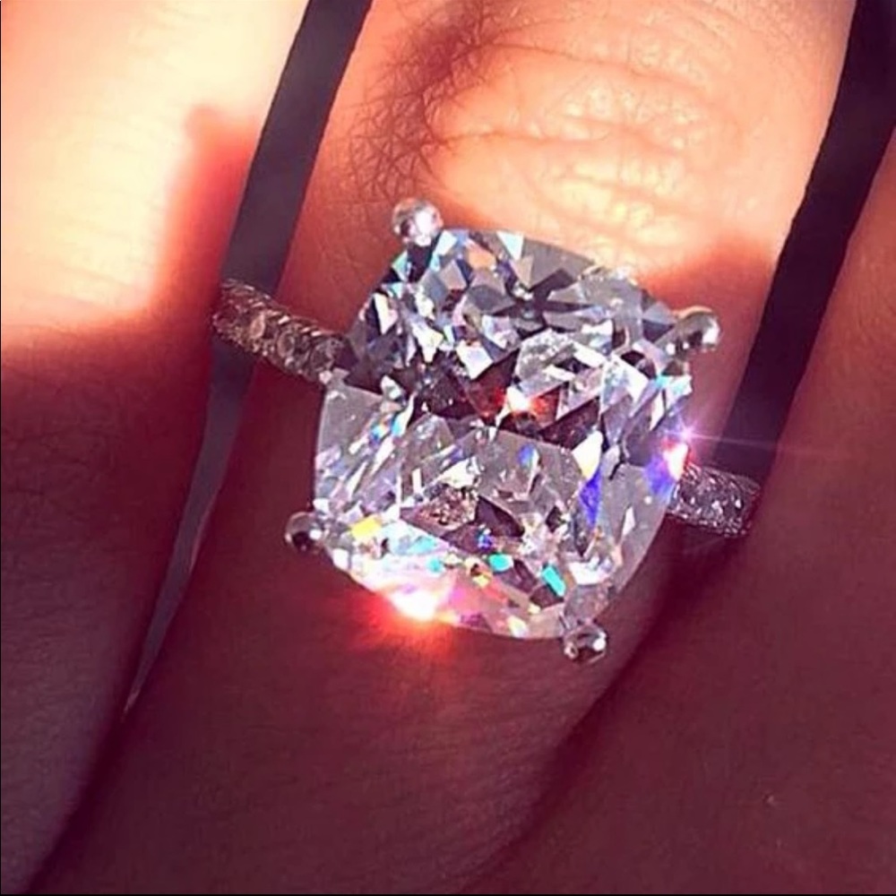 New 925 Sterling Silver Square Cut Diamond Ring - Picture 2 of 4